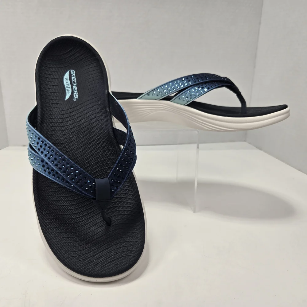 Skechers Women's Arch Fit Radiance Ombre Blue Rhinestone Sandals Size 7 Wide - Picture 1 of 12